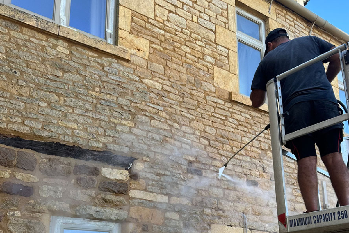 Render & Brickwork Wash